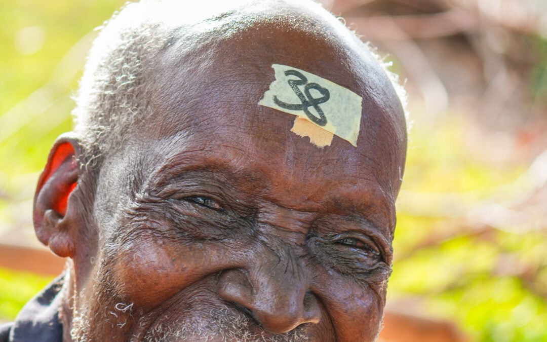 An 85-Year-Old Grandfather Can See His Grandchildren Again